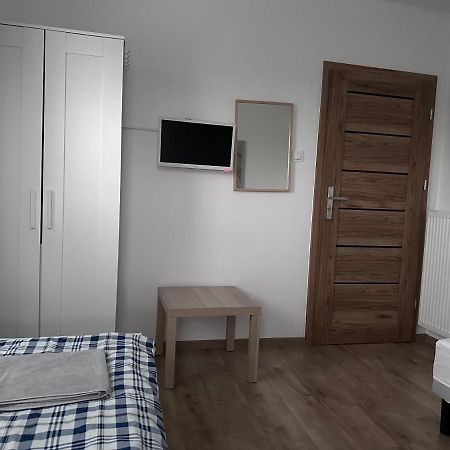 Pruszkowskie Mieszkanko Exterior foto