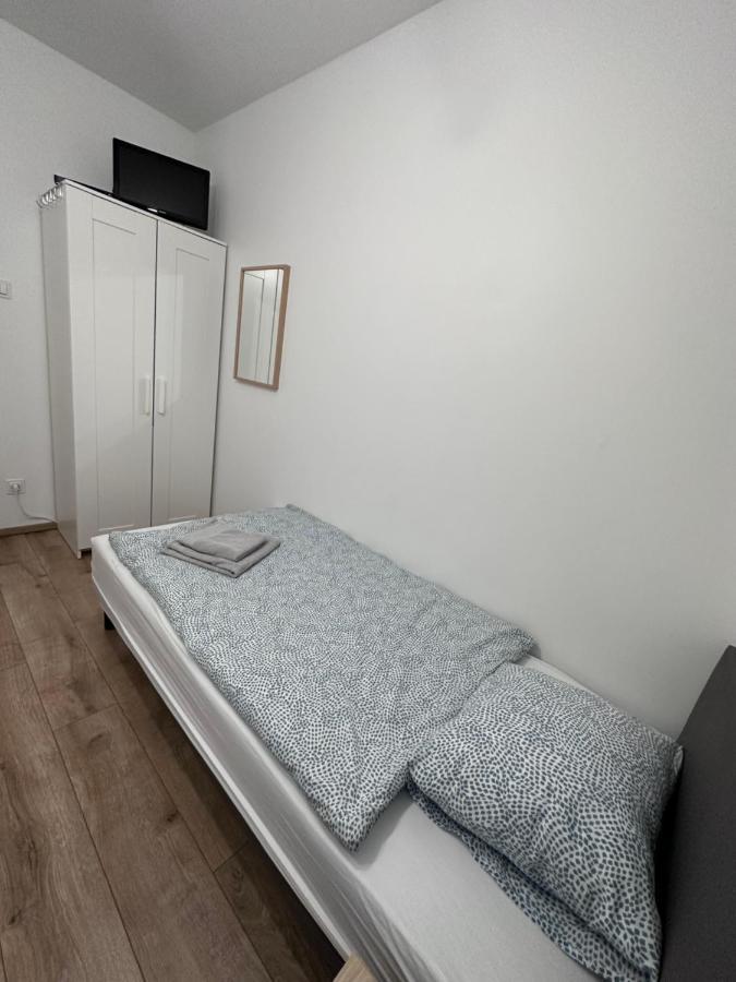 Pruszkowskie Mieszkanko Exterior foto